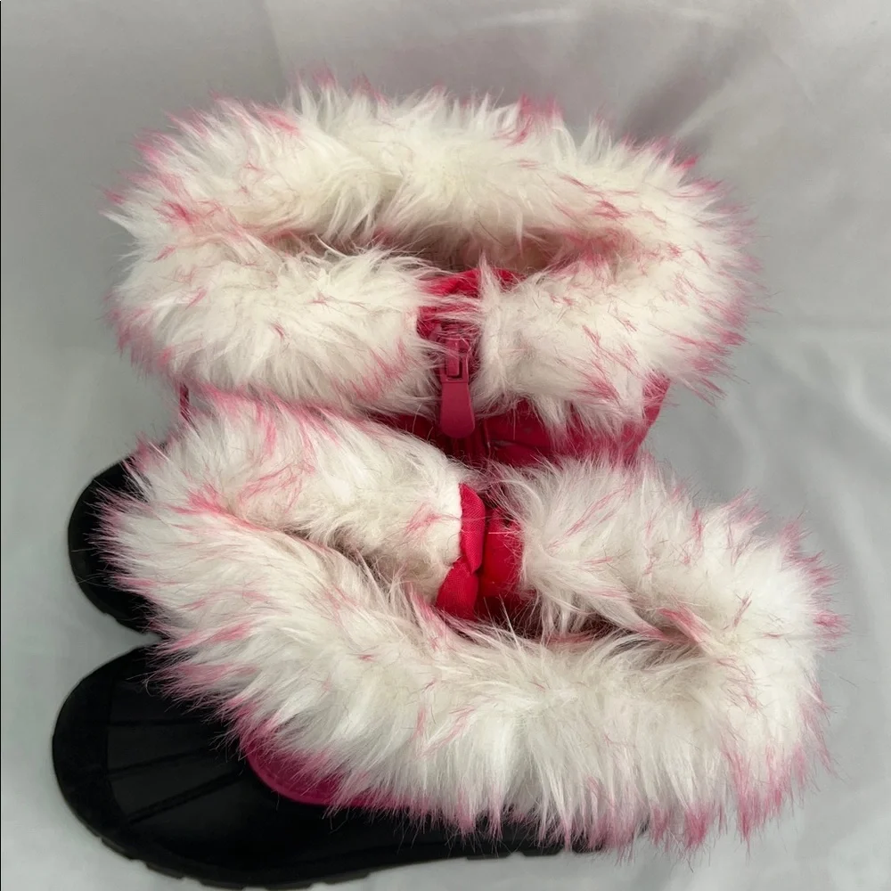 Girl’s Snow Boots - US Size 2 - Pink - Faux Fur white - Black waterproof soles - Picture 11 of 11